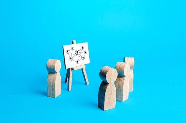 Comment réussir en tant que coach de vie spécialisé dans les transitions de carrière pour les plus de 50 ans ?